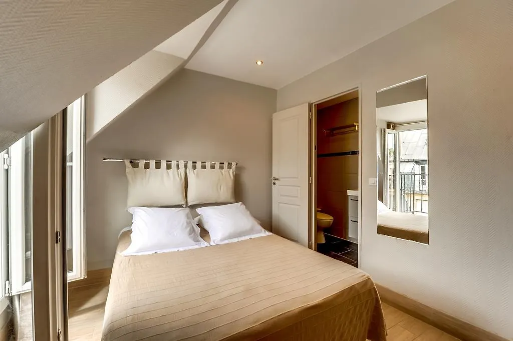 Montmartre Clignancourt Hotel *