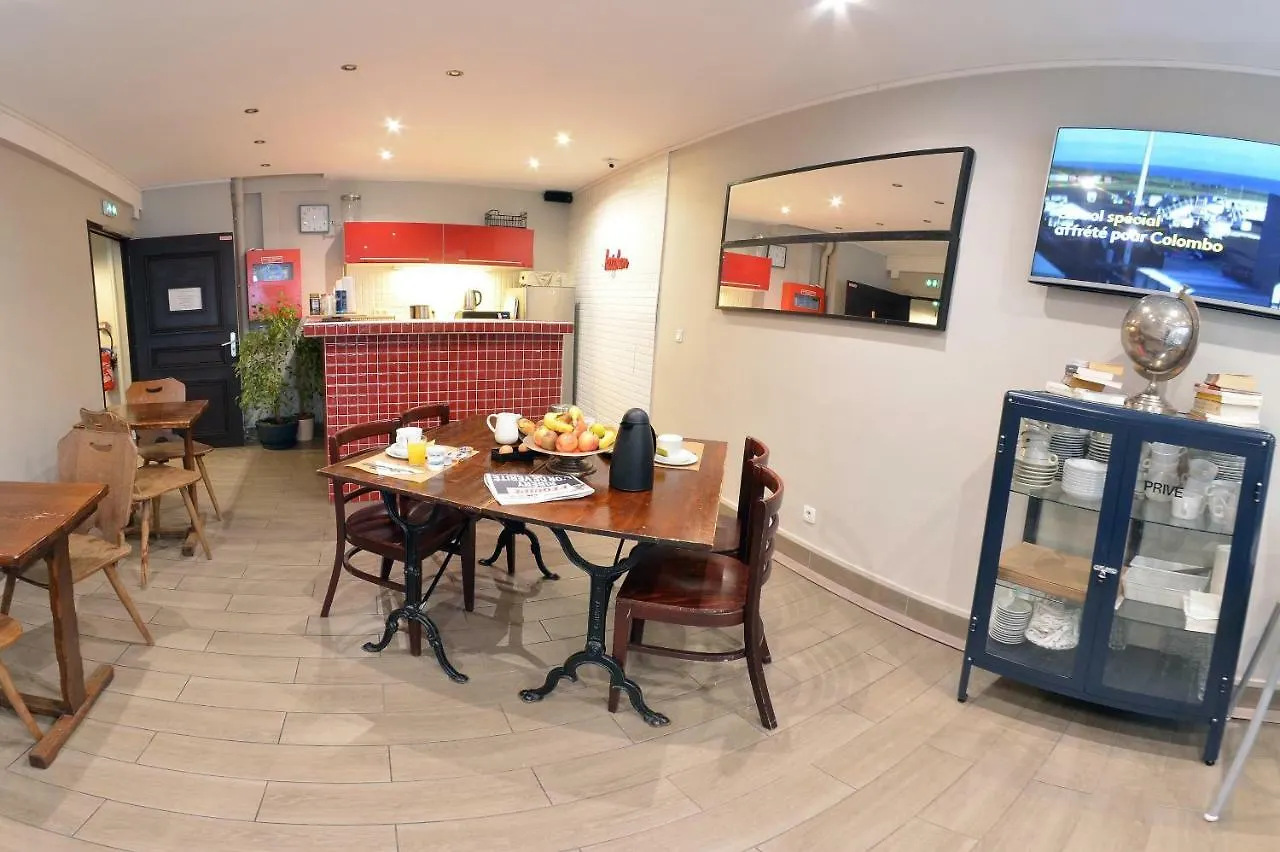 Montmartre Clignancourt Hotel Paris